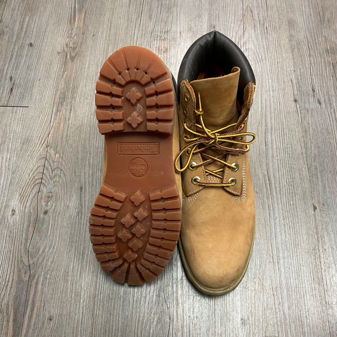 Wheat Timberland Hightop Shoes, 8M Adult
