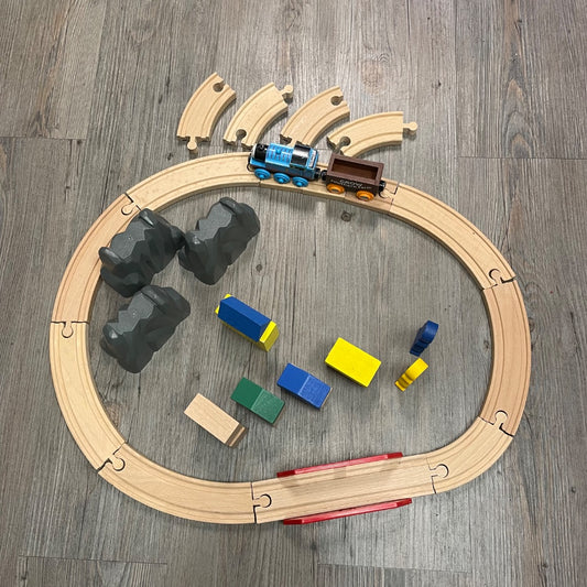 Wooden Thomas Trains and Track, 3Y+
