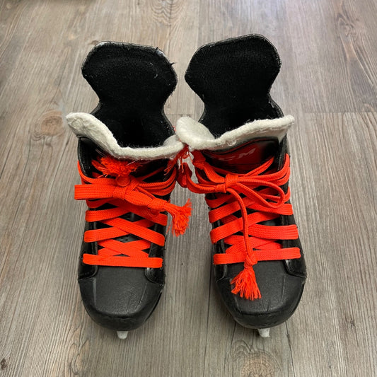 BlacK CCM RIB XT Hockey Skates, 9T