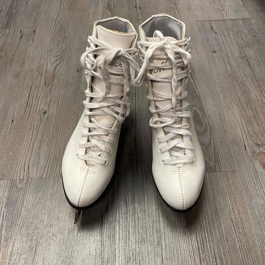 White CCM Figure Skates, 6Y