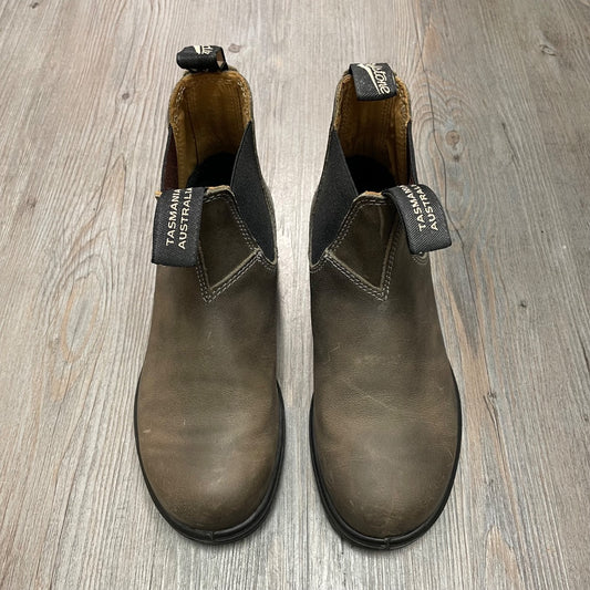 Walnut Blundstone Classic, Aus: 4.5  US: 5.5 Men 7.5 Women