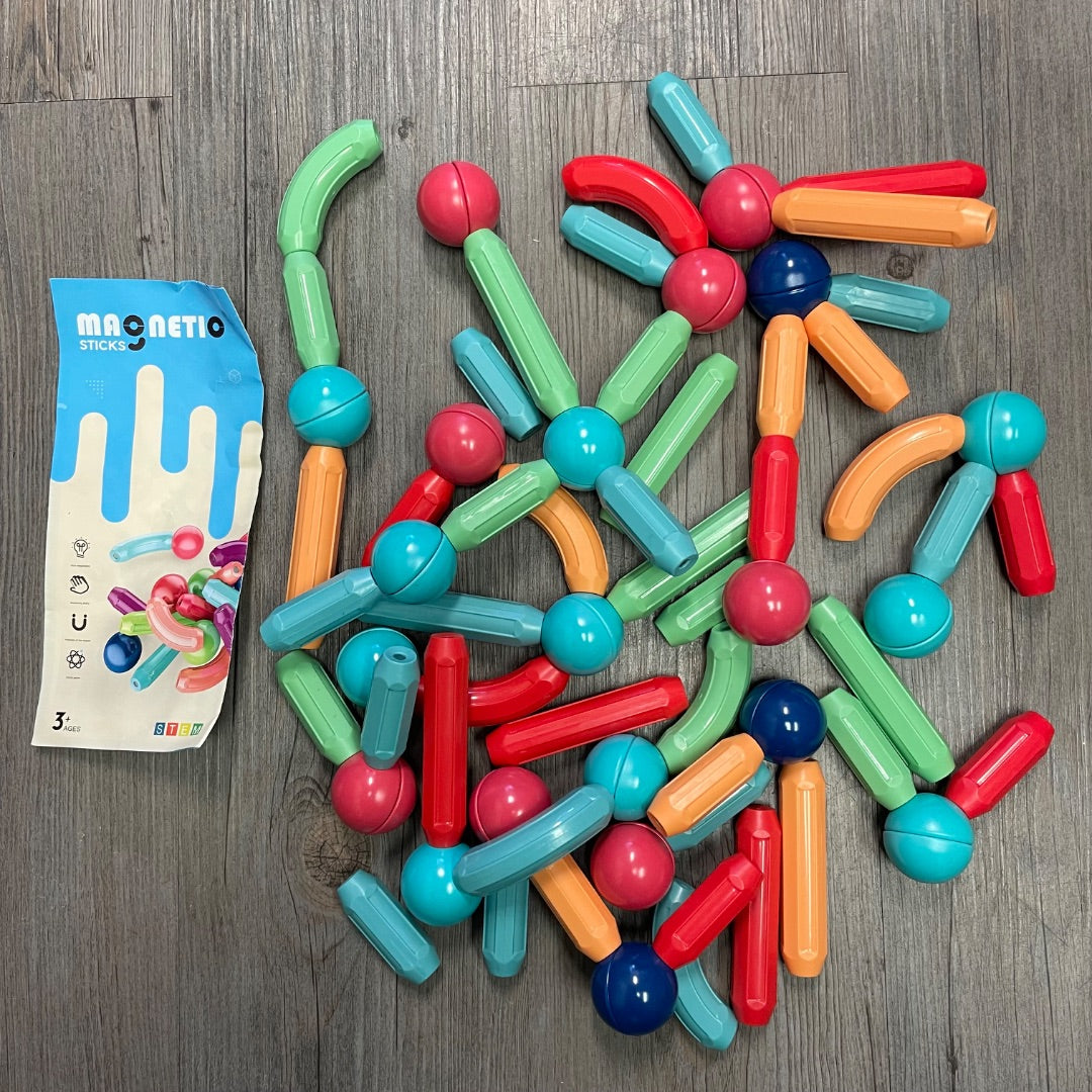 Multi Colour Stem Magnetic Stick, 67 Pcs