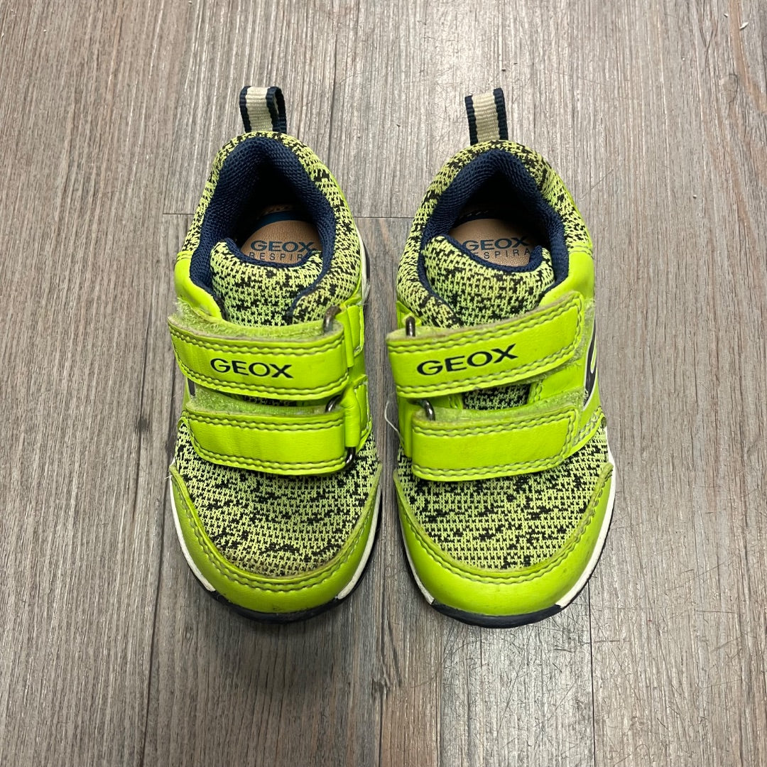 Lime Geox Velcro lights Up Shoes, 4.5T