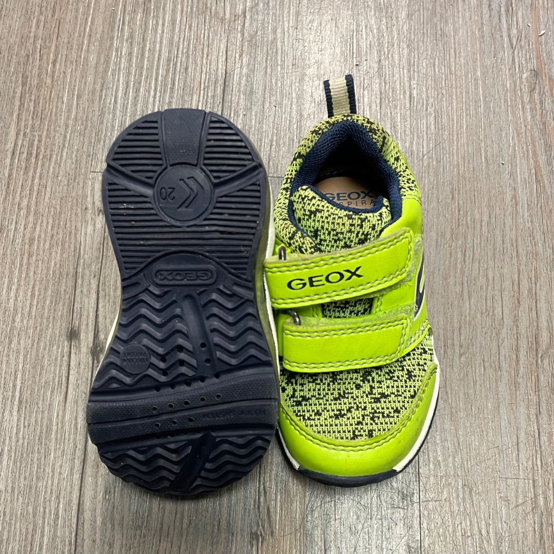 Lime Geox Velcro lights Up Shoes, 4.5T