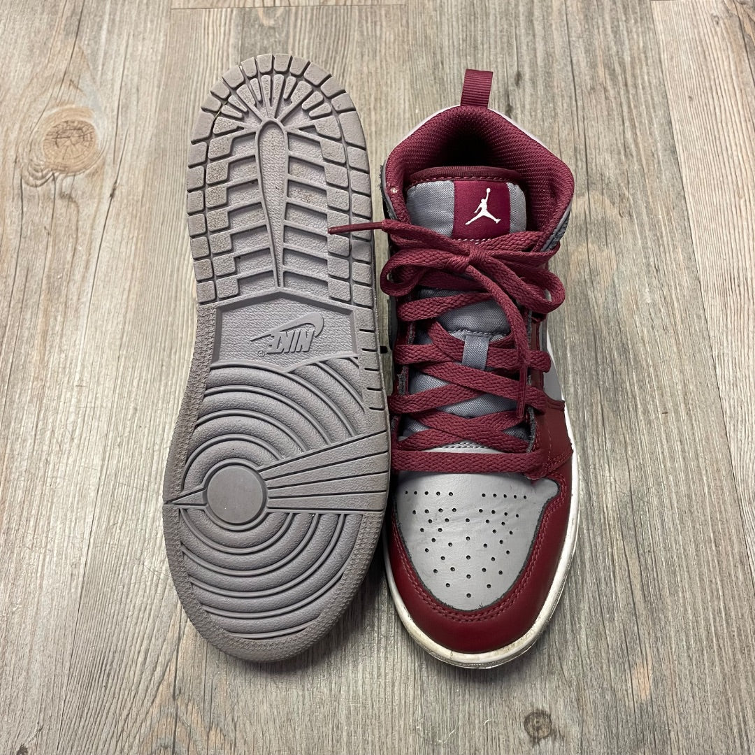 Maroon ,Grey Nike Jordan Lace Up Shoes, 3.5Y
