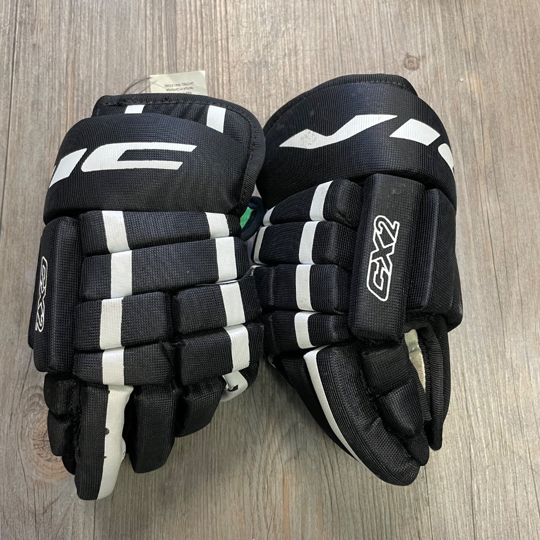 Black VIC CX2 Hockey Gloves, 10"