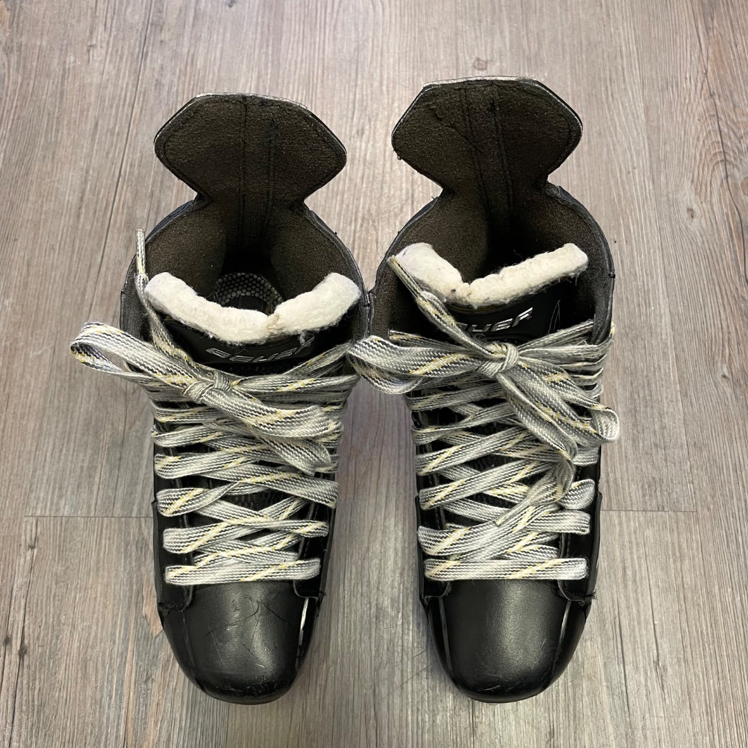 Black Bauer Supreme ONE.7 Hockey Skates, 4.5Y