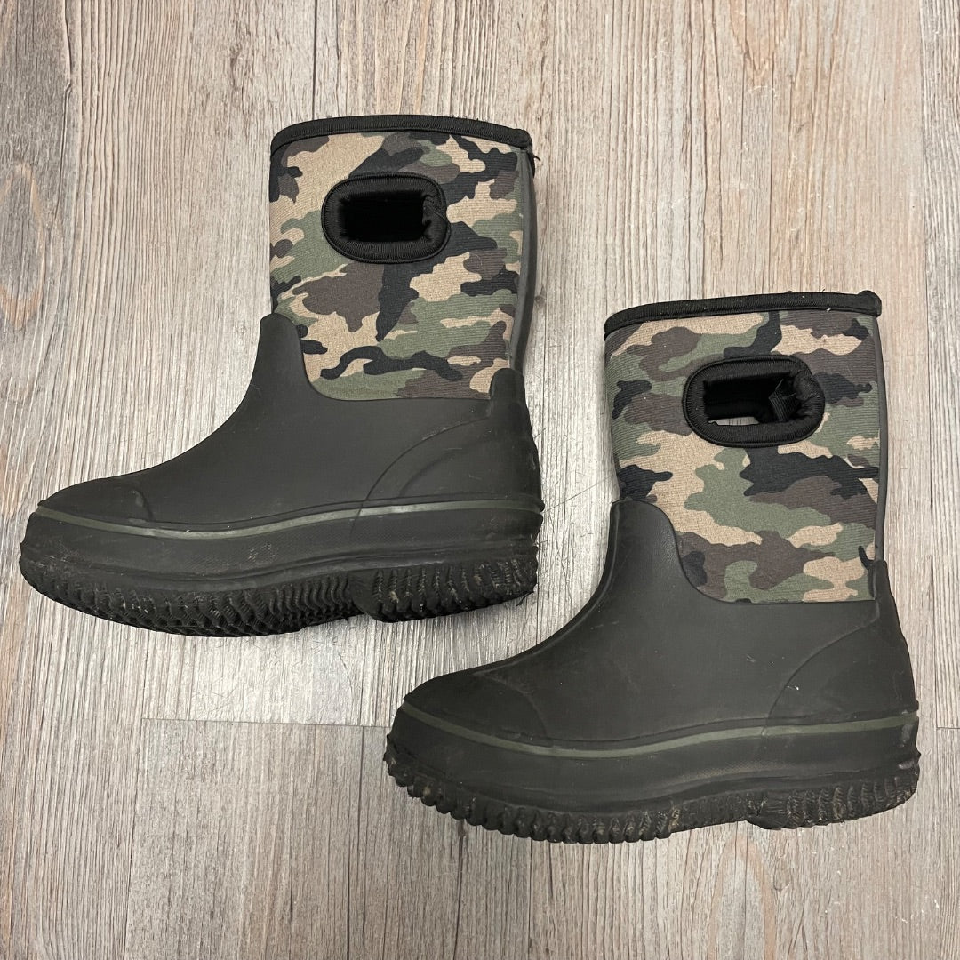 Camo  Winter Boots, 8T