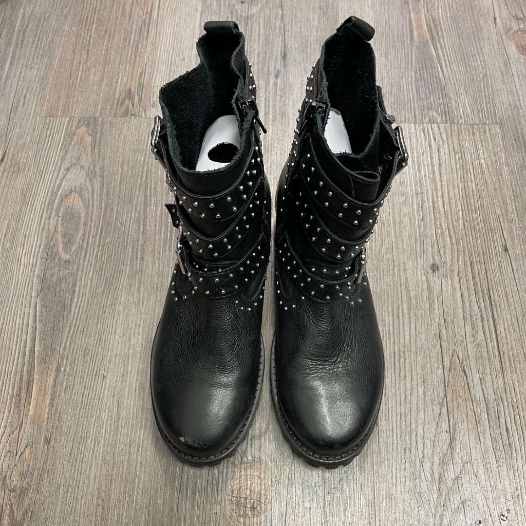 Black Zara Fall Boots 35 ,5Y Shoes Size
