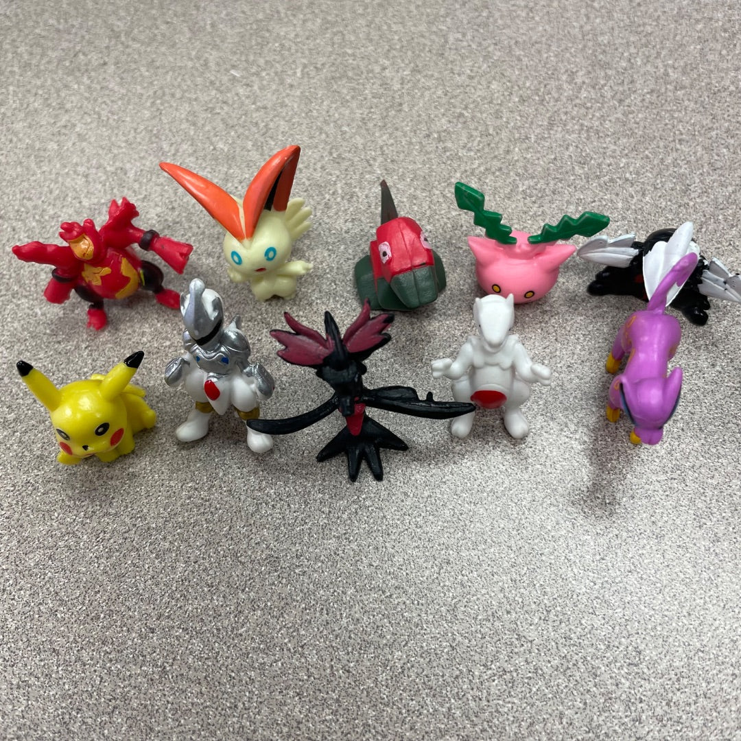 Multi Colour  10 PCS Assorted Mini Pokemon Character, Pre-owned