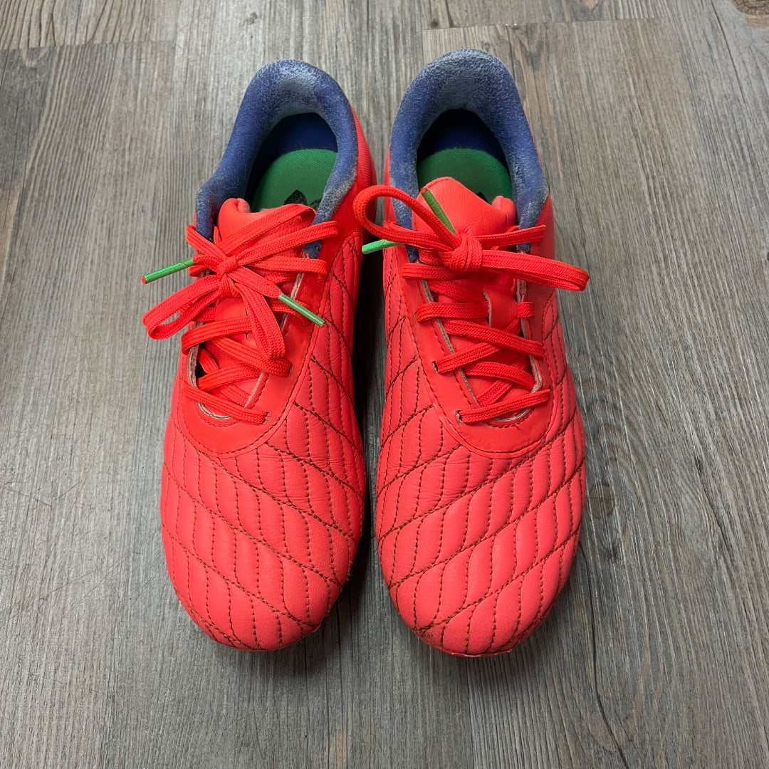 Neon Orange Under Armour Soccer Cleats, M6/W7.5Y