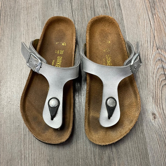Silver Birkenstock Gizeh Kids, 12-12.5Y USKids