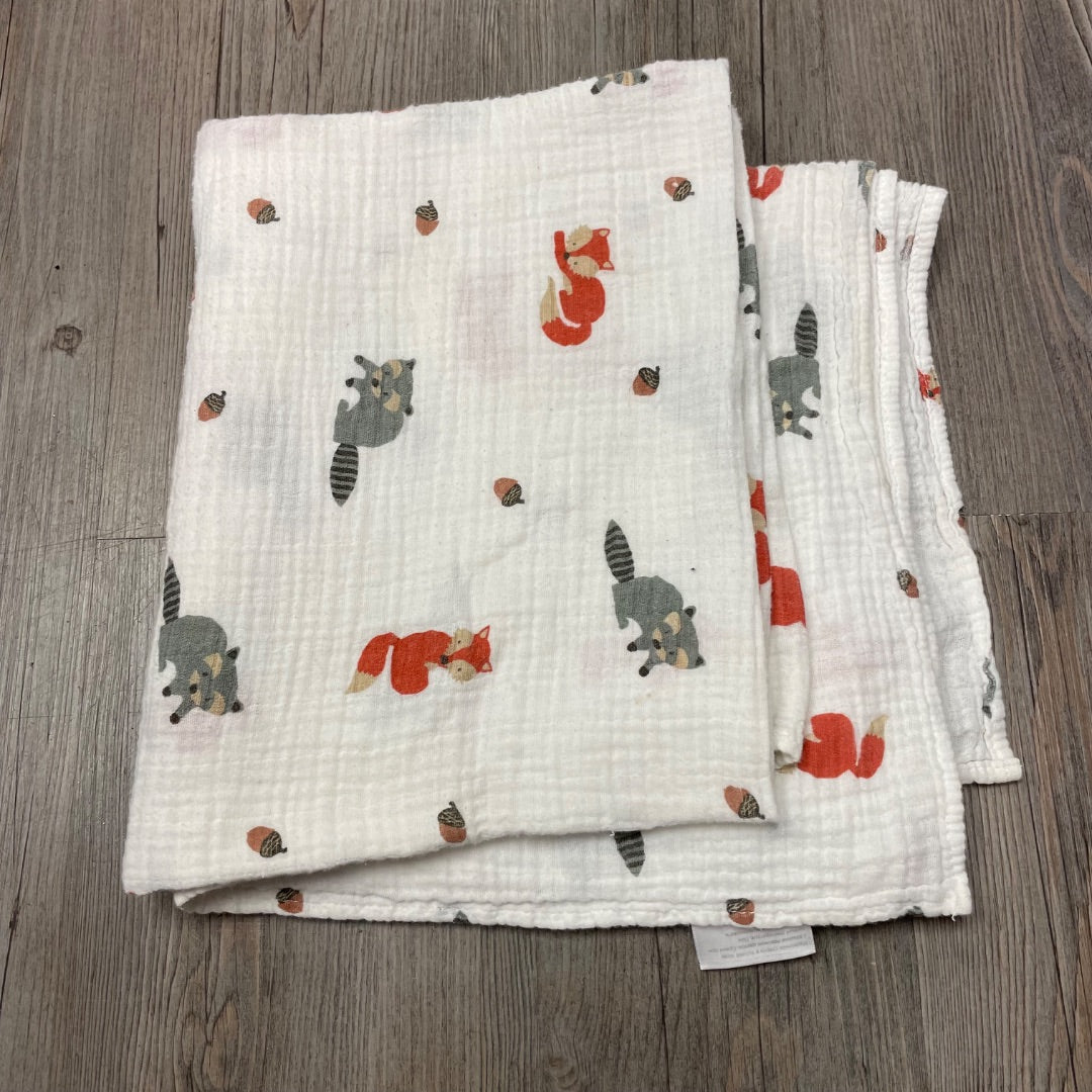 Racoon Fox Print Lulujo Muslin baby Blanket, Pre-owned