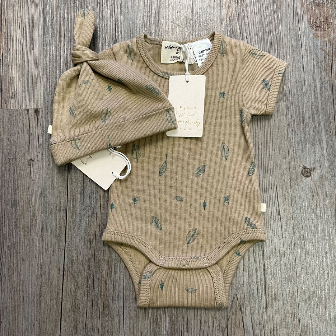 Jungle Leaf Wilson & Frenchy Organic Henley Bodysuit +Knot Hat, 0-3M