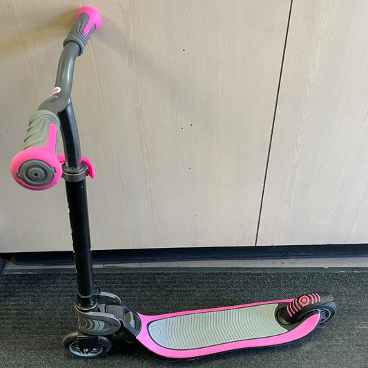 Pink Globber 3 Wheel Scooter, 6Y+