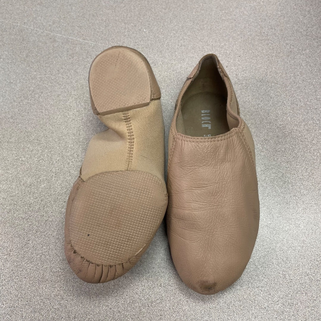 Tan Bloch Jazz Shoes, 5.5Y