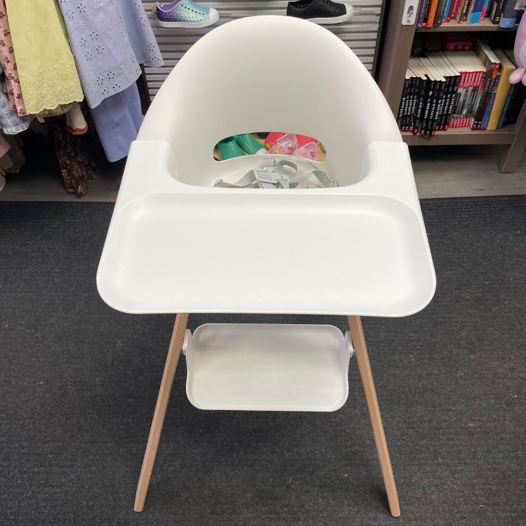 White Stokke Clikk Highchair +Cushion Pad, Pre-owned