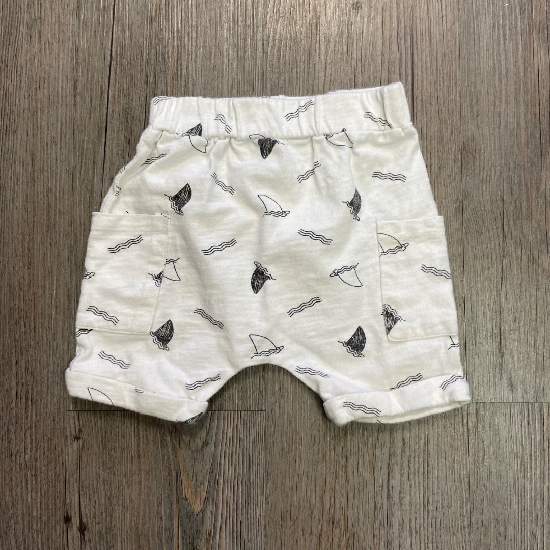 White Mini Heroes Shorts Side Pocket, 12M