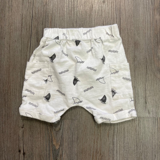 White Mini Heroes Shorts Side Pocket, 12M