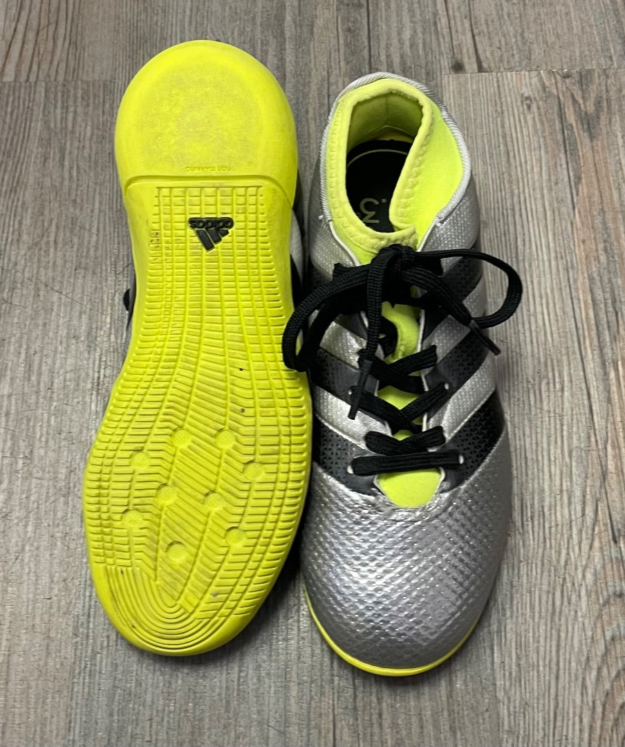 Silver Adidas Soccer Indoor Cleats, 1Y