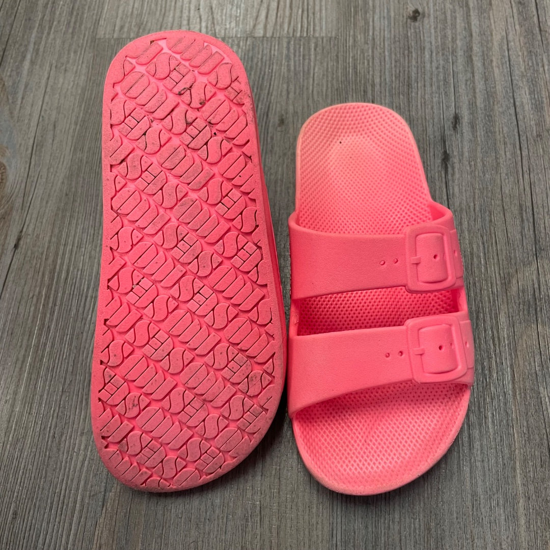 Coral Moses Slides, 12Y