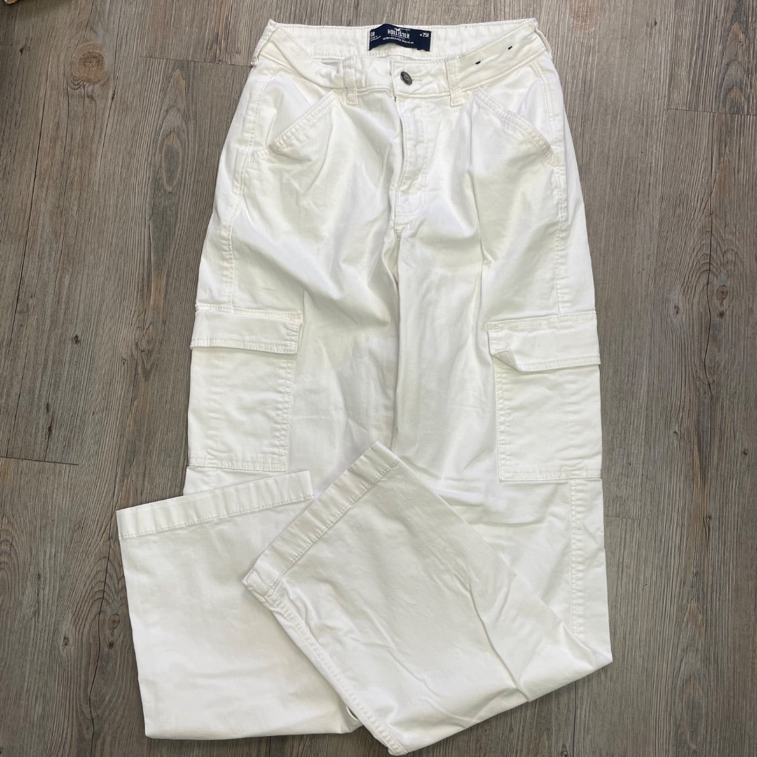 White Hollister Ultra High Rise Cargo Pants, 25Waist
