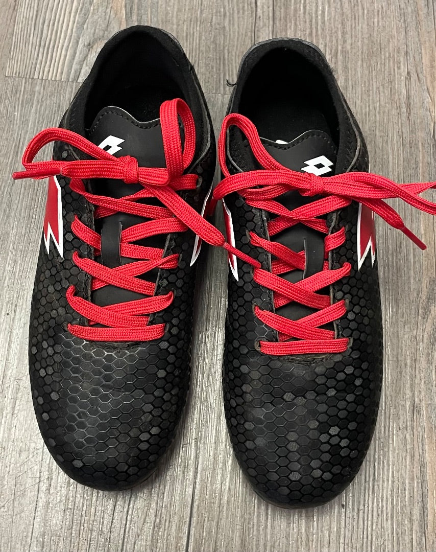 Black Lotto Outdoor Soccer Cleats, 1Y
