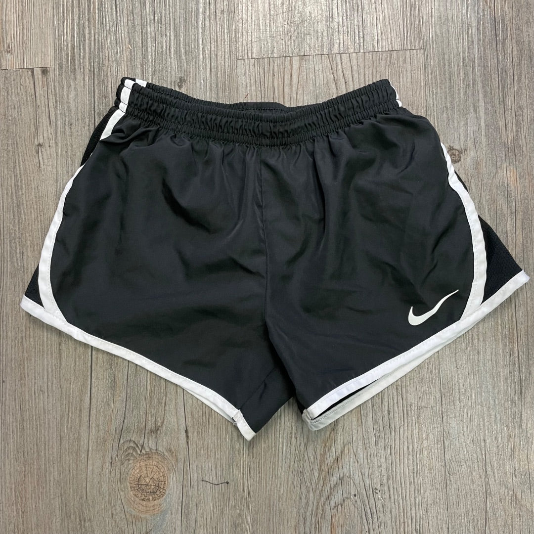 Black Nike Active Shorts, 6-7Y