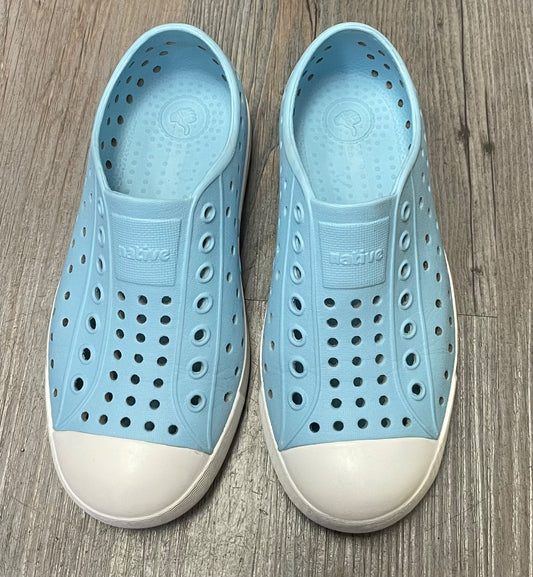 Blue Native Jefferson Child, C12