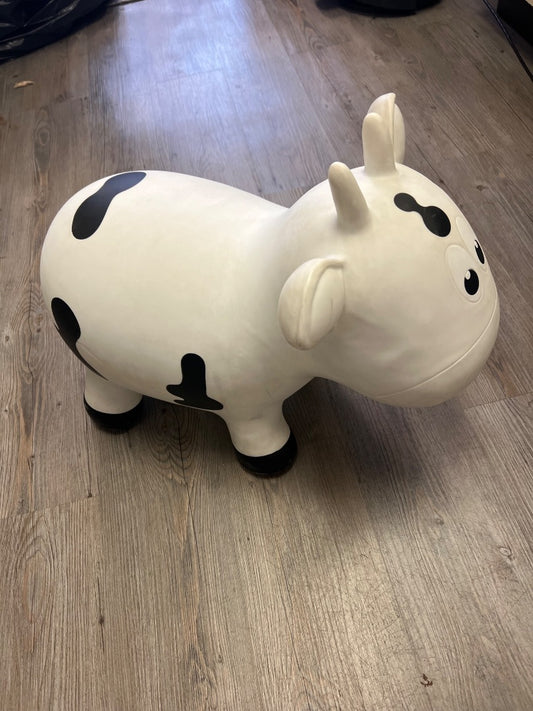 White Farm Hoppers Cow, Toddler