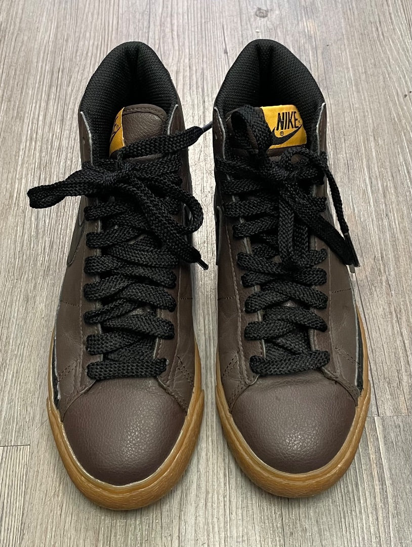 Choco Nike Hightop Shoes, 5.5Y