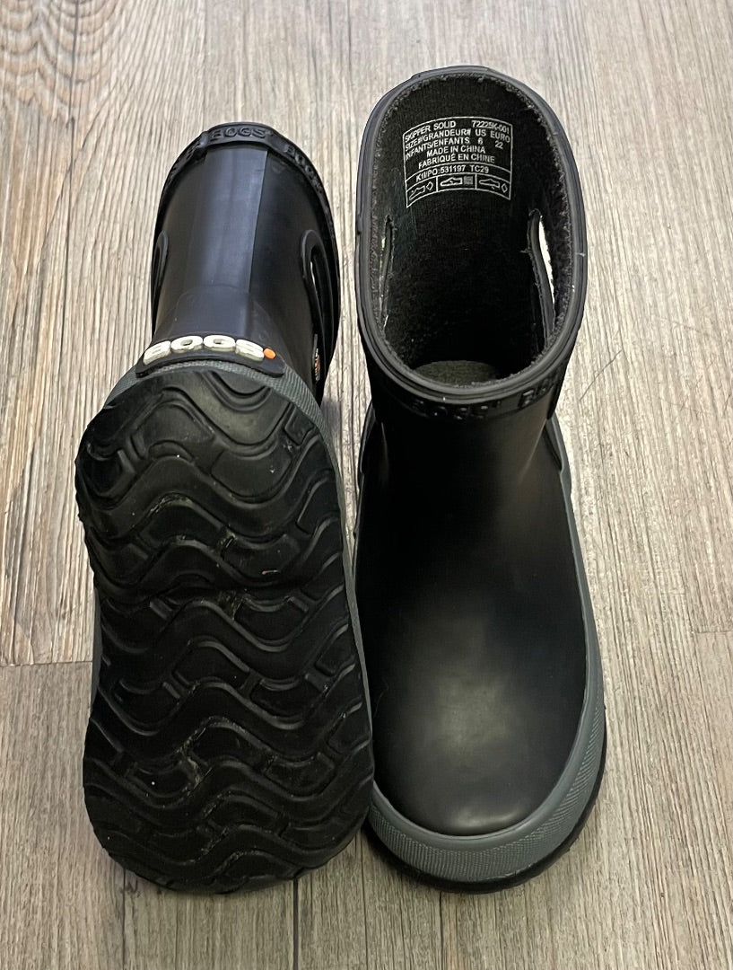 Black Bogs Rain Boots, 5-6T