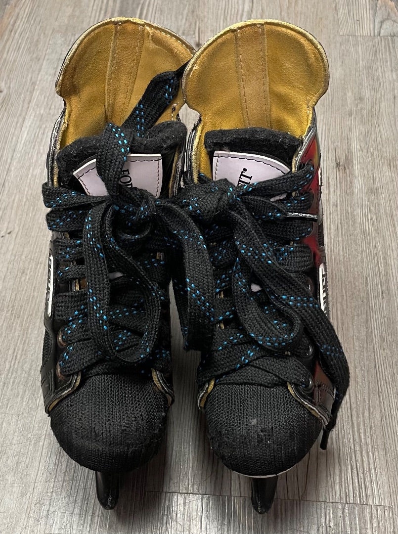 Black Bauer Supreme Juniour 90, 13Y