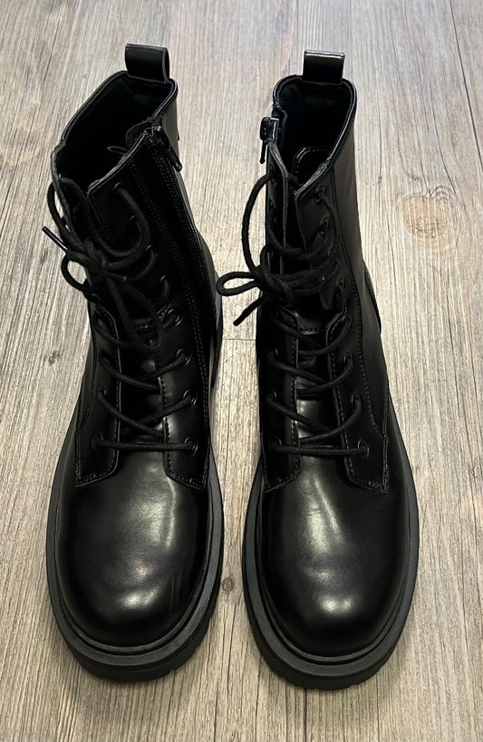 Black Zara Fall Boots, 5Y