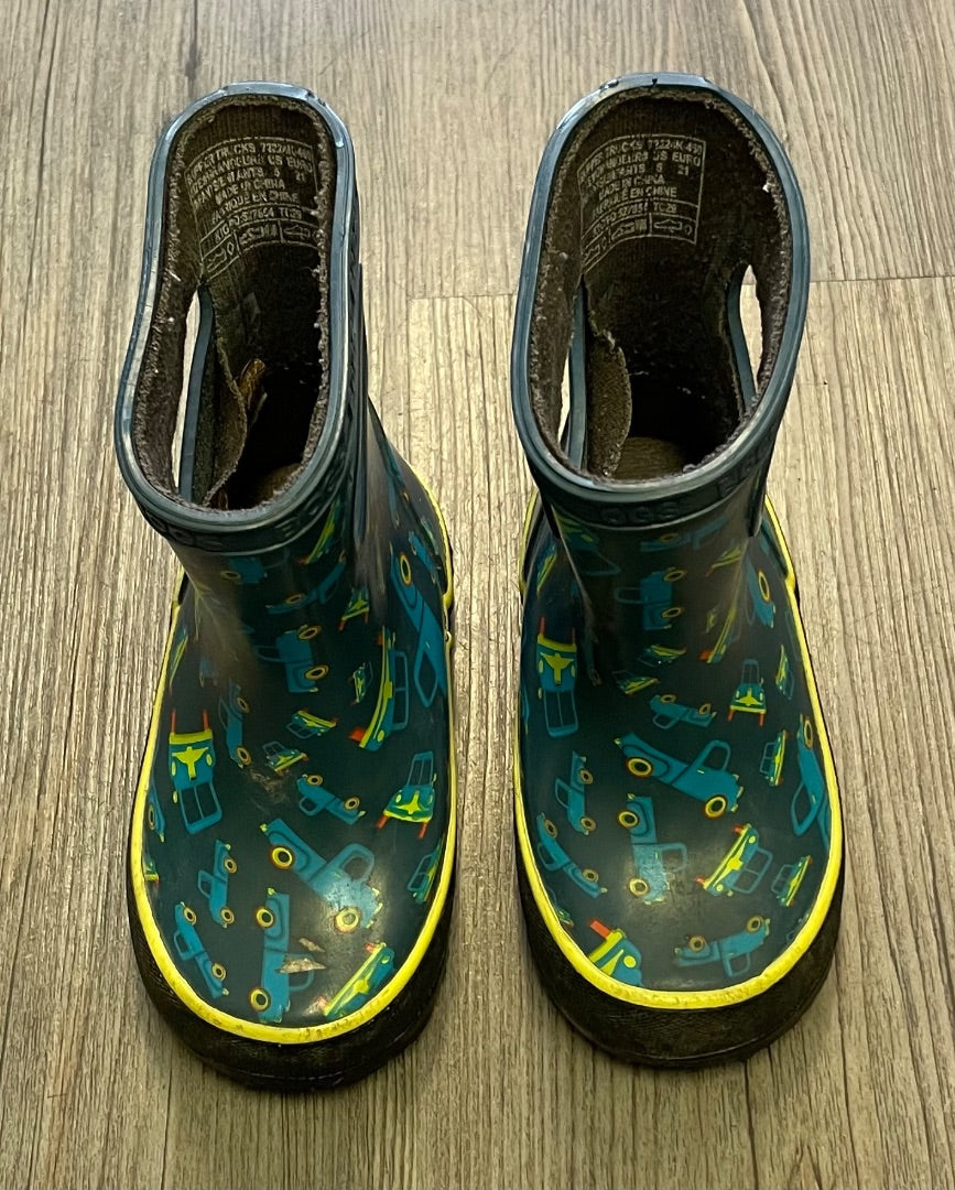 Blue/Yellow Bogs Rain Boots Trucks, 5T