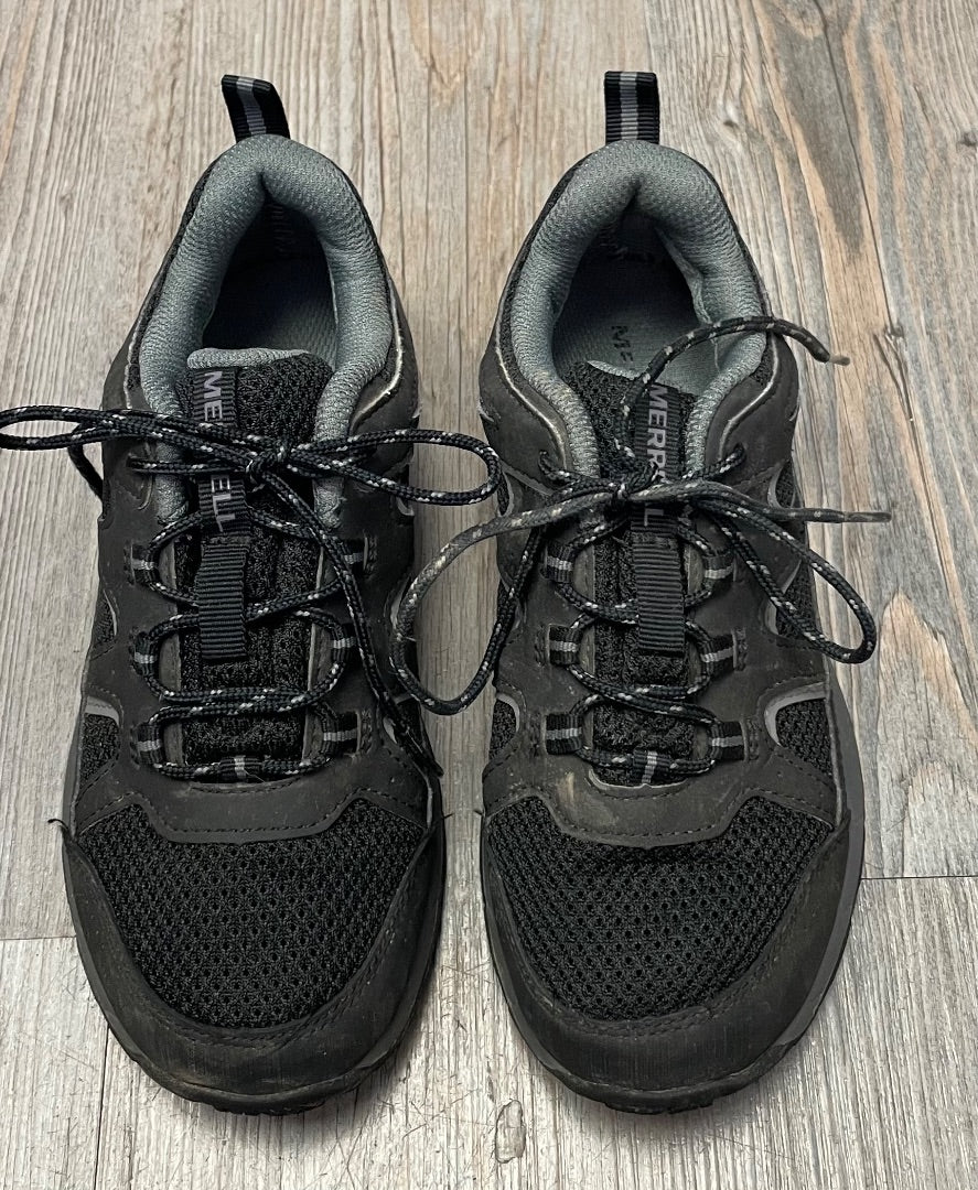 Black Merrell Hiking shoes, 2Y