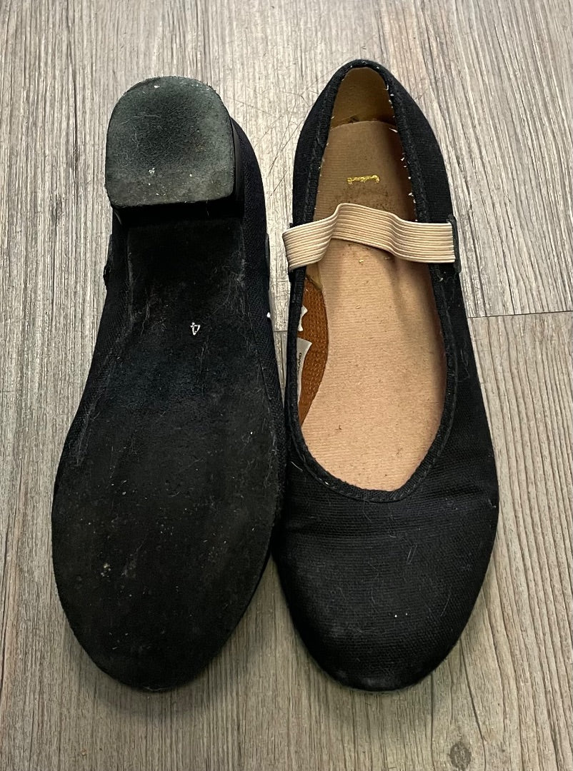 Black Bloch Character shoes, 1Y