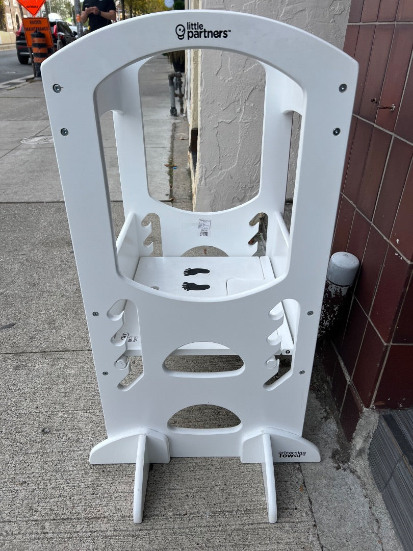 White Little Partners Toddler Learning Tower, 2-6Y