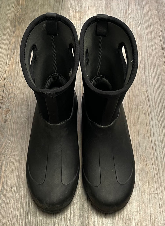Black Bogs Winter Boots, 6Y