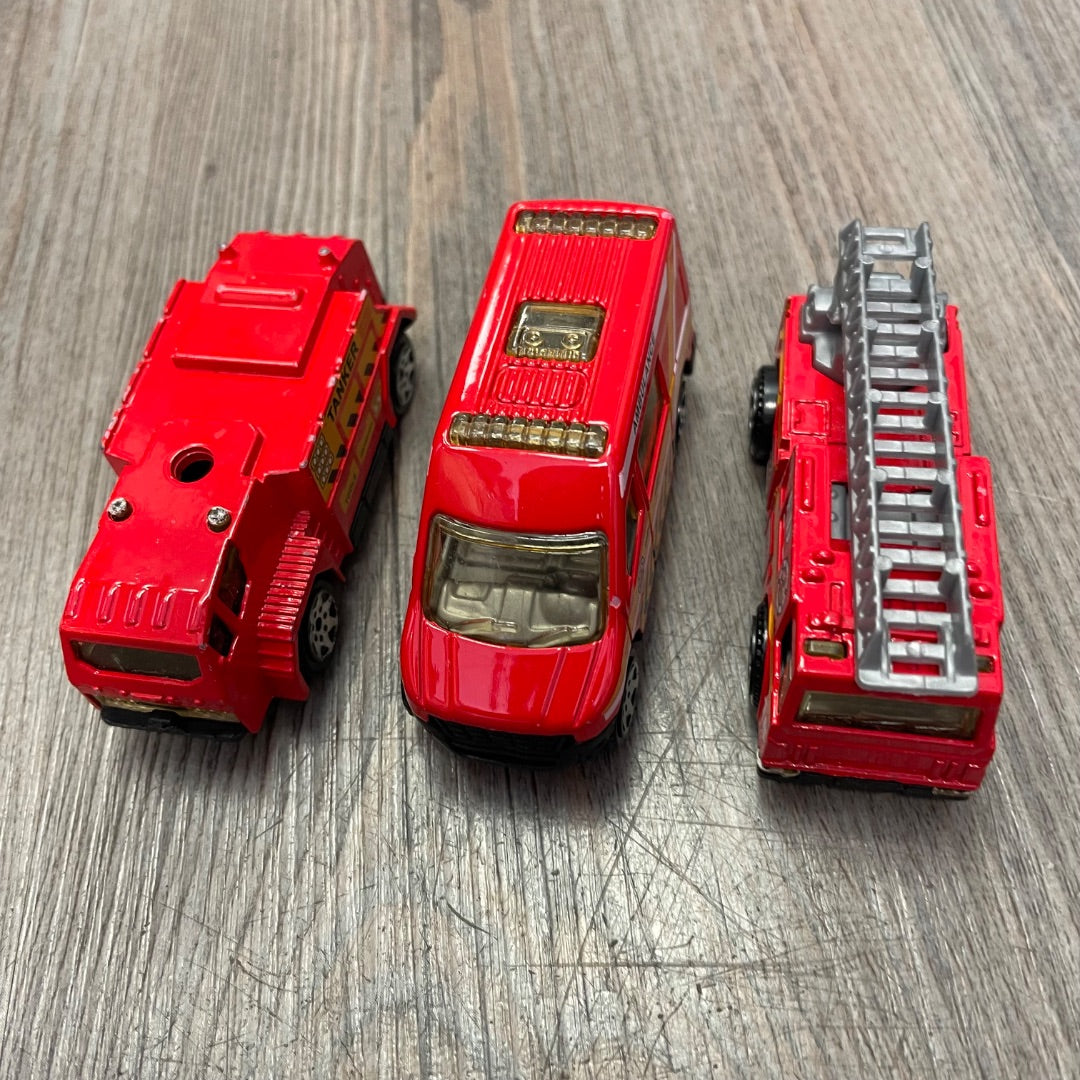 Red  Assorted Fire Trucks, 3 Pcs