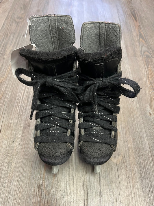 Black Bauer Vapor Hockey Skates, 10Y