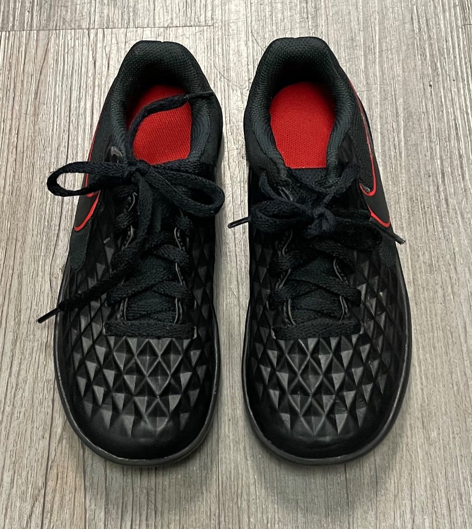 Black Nike Tiempo Soccer Cleats, 13Y