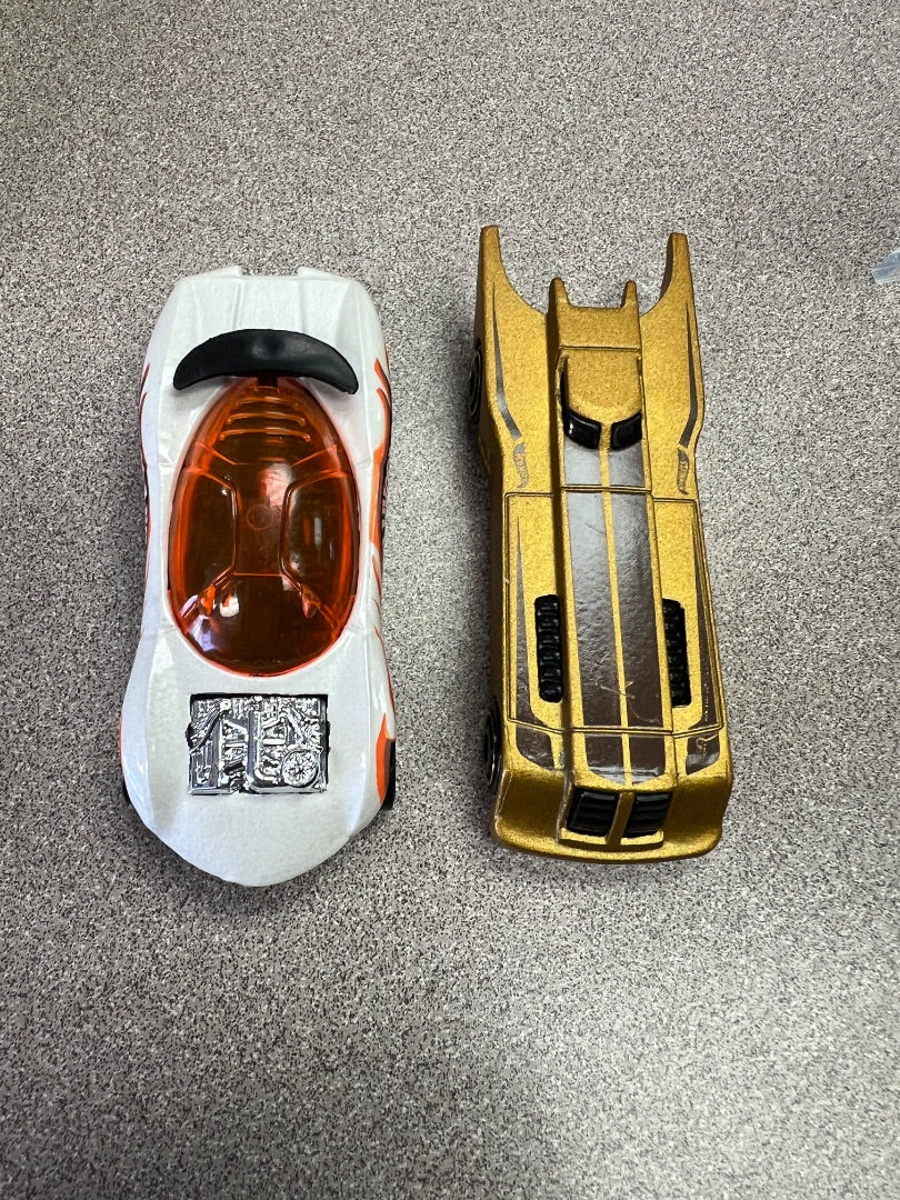 White/Gold Hot Wheels 2 pcs Cars