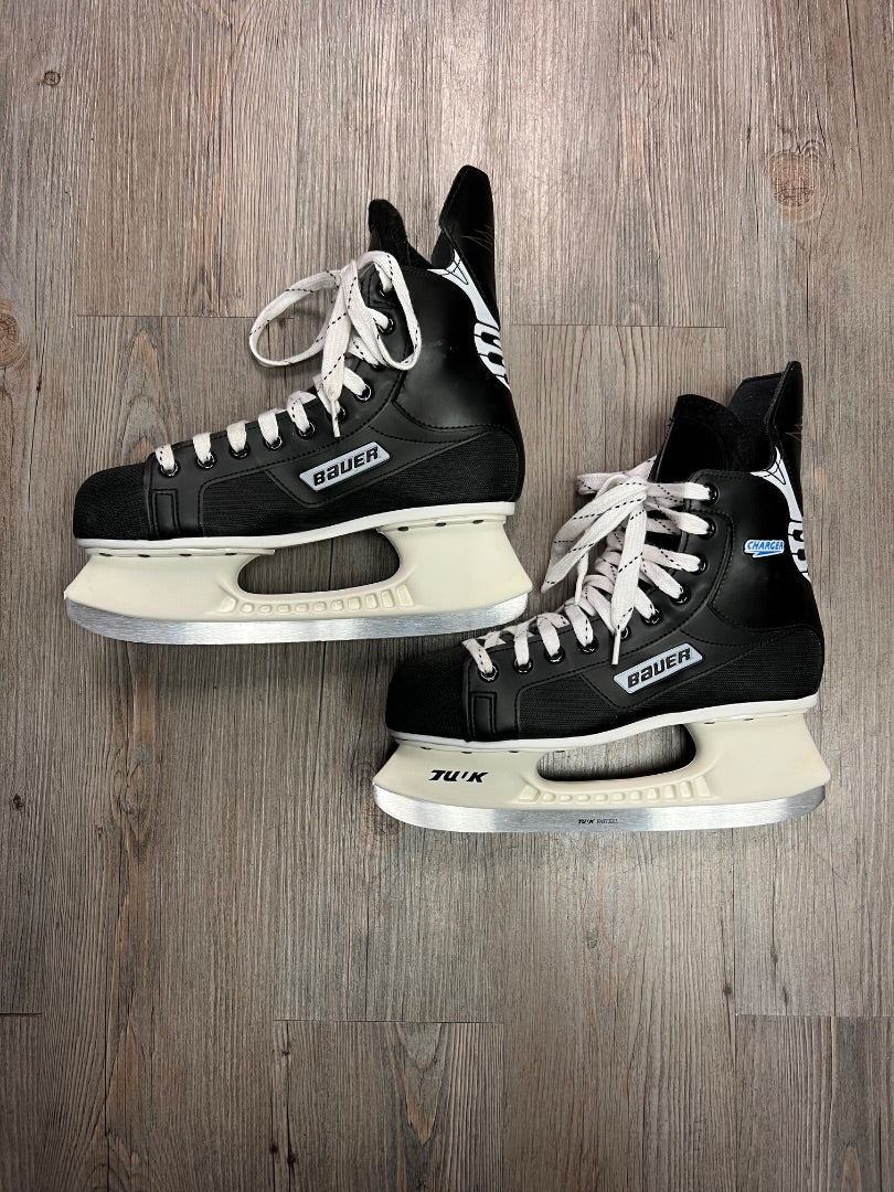 Black Bauer Hockey Skates, 7Y