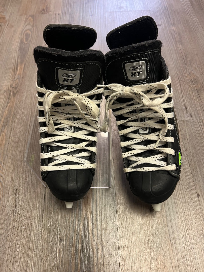 Black Reebok Hockey Skates, 1Y