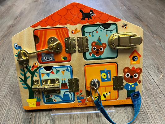 Multi Colour Djeco Cabanalock Handling Board, 3Y