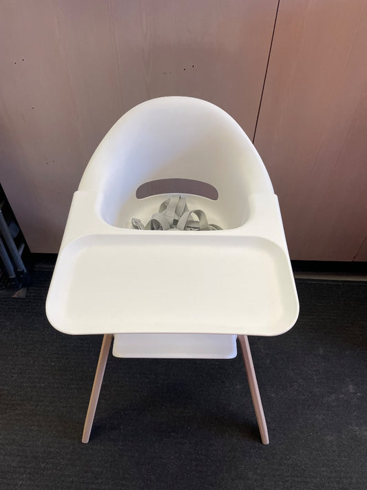 White Stokke Click High Chair, 2021