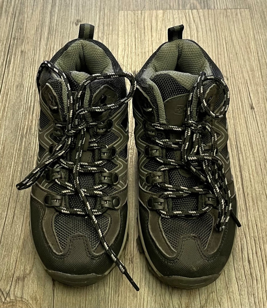 Black Mountain Warehouse Hiking Shoes, 11Y