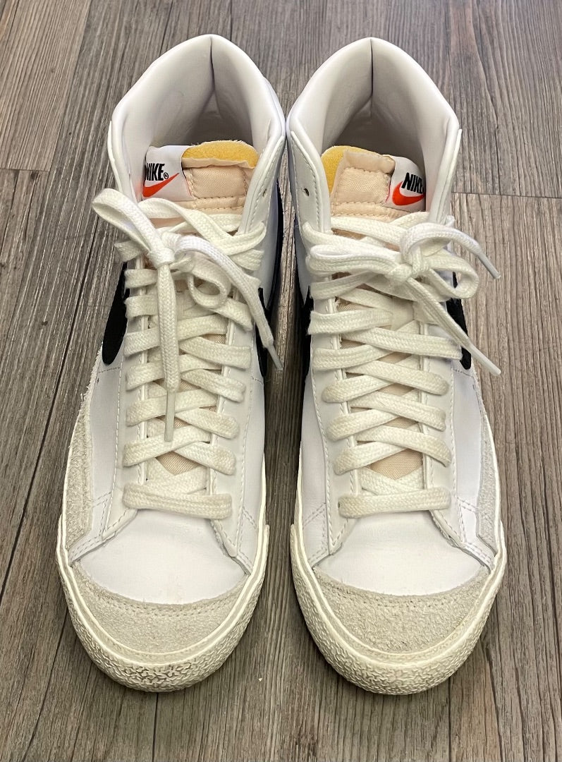 White Nike Hightop Shoes, 7.5Y