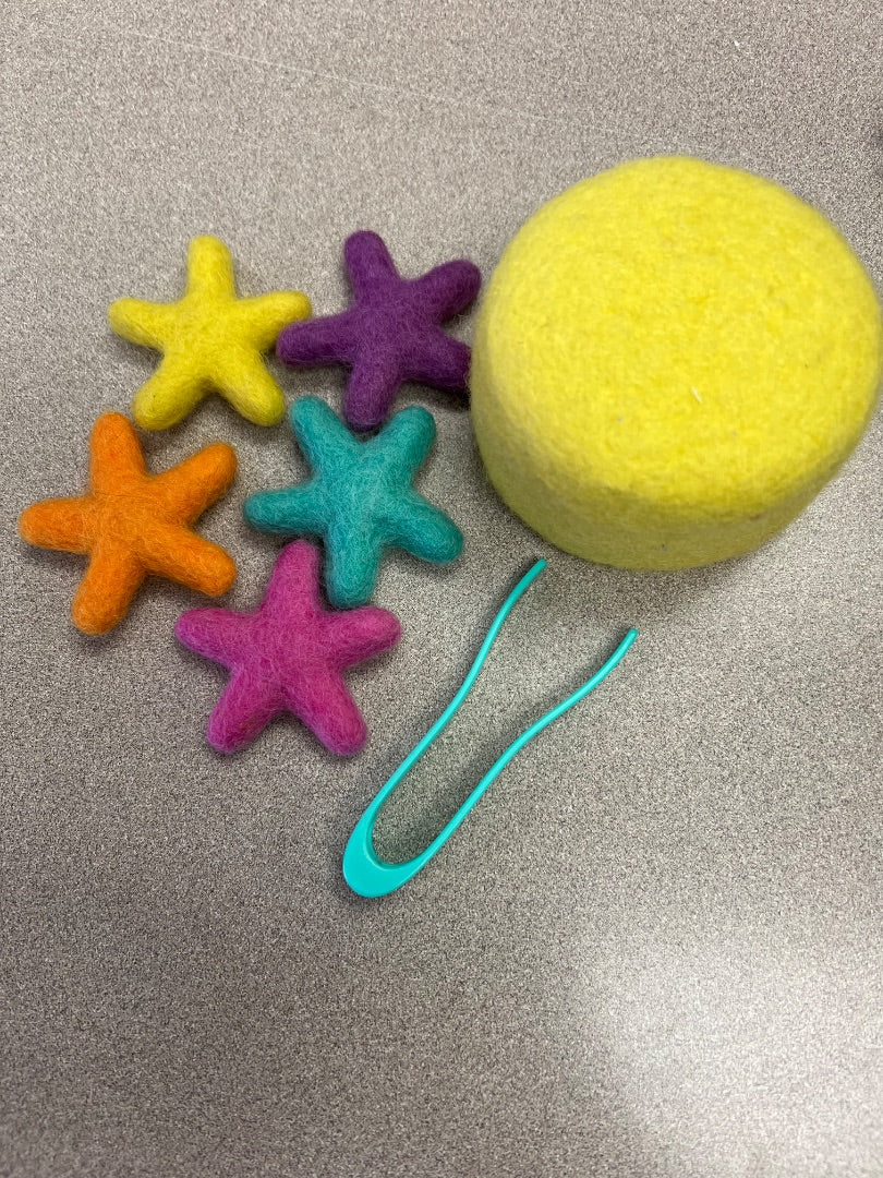 Yellow Lovevery Transfer Tweezers & Felt Stars, Toddler